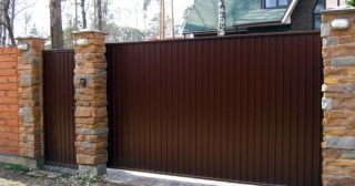 Купить откатные ворота консольные Стрежевой, цена от 2818 руб.