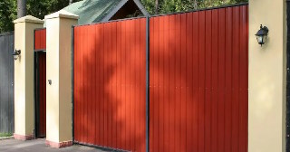 Купить ворота из профнастила Стрежевой, цена от 4123 руб.